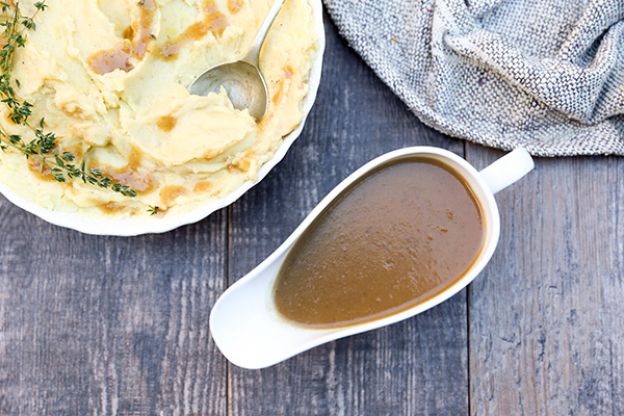 Caramelized onion and apple cider gravy