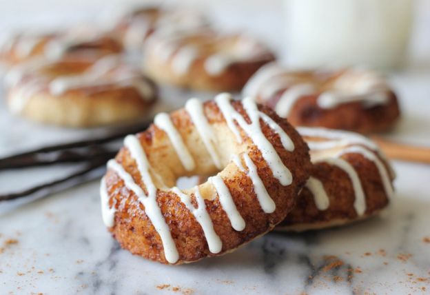 Greek yogurt cinnamon roll donuts