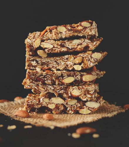 Healthy 5-Ingredient Granola Bars