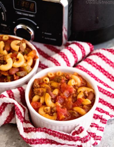 Crock Pot Hearty Chili Mac