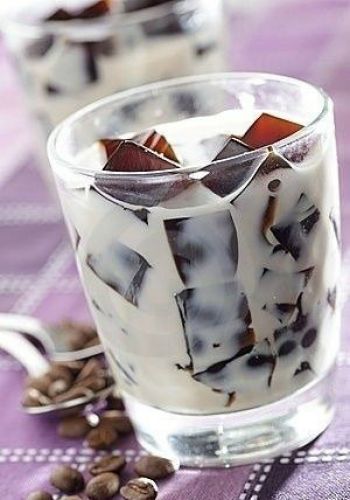 Coffee iced cocktail