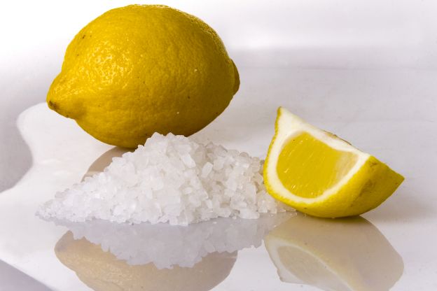 Lemon salt