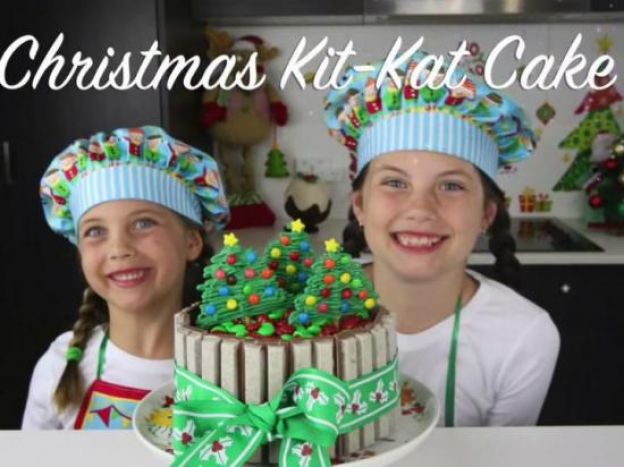 Kit-Kat Christmas Cake tutorial