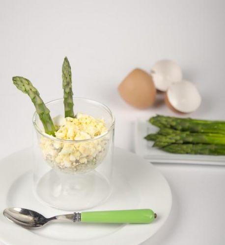 Quinoa and asparagus tips in egg salad shooters