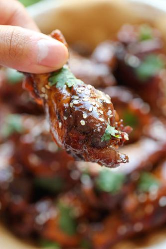 Slow Cooker Sticky Chicken Wings