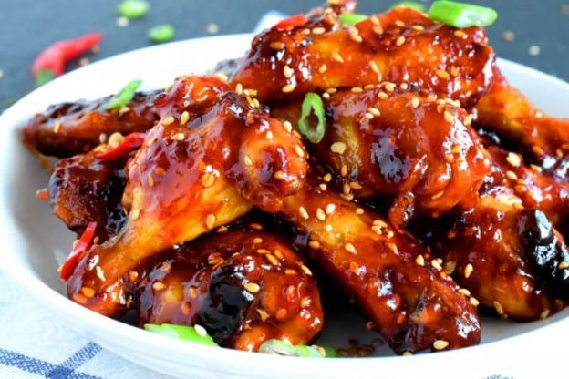 Spicy Korean Gochujang Chicken Wings