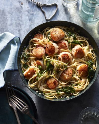 Lemon Garlic Scallop Pasta