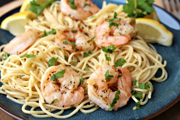 Lemony Shrimp Scampi for One