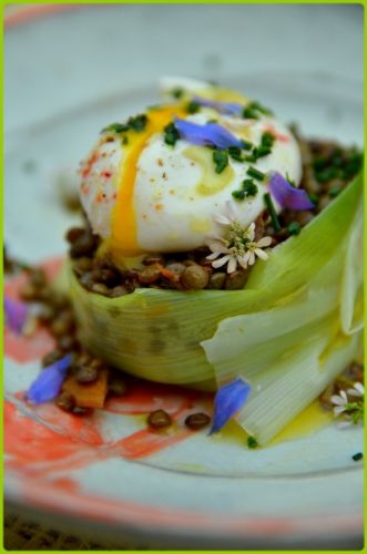 French green lentil lettuce cups with poached egg