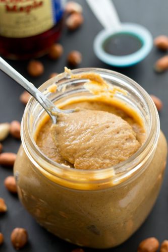 Maple-vanilla homemade peanut butter