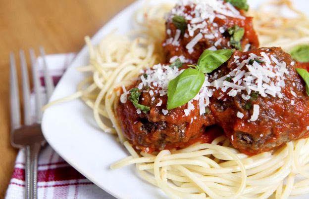 Pasta and meatballs