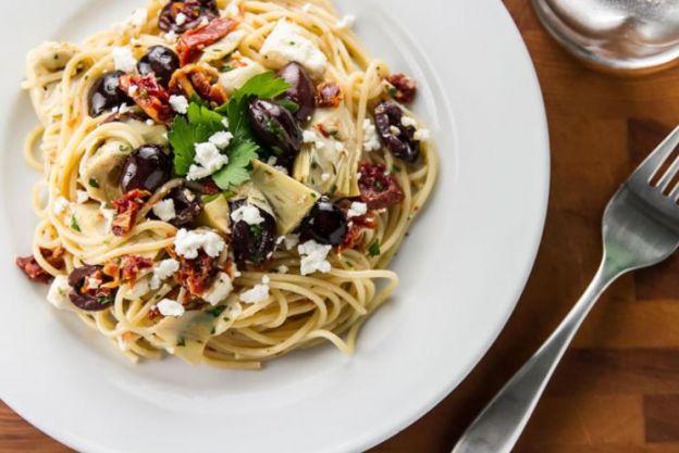 15-Minute Mediterranean Pasta