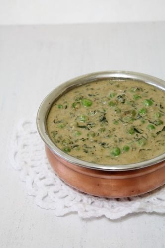 Green peas in cream sauce