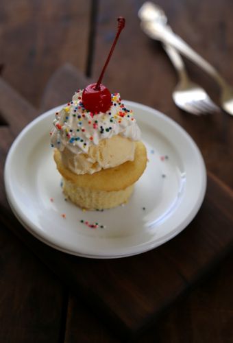 Lemon pound cake