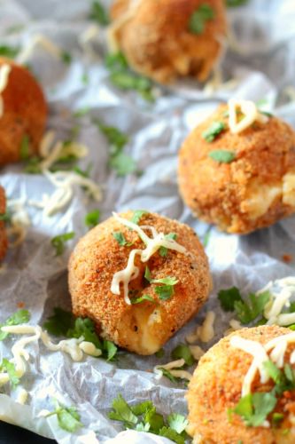 Mozzarella Cheese Stuffed Mashed Potato Balls