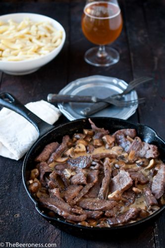 Mushroom Steak Pasta with Garlic Beer Cream Sauce