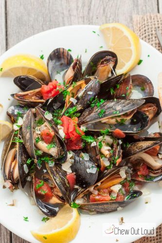 Mussles In Lemon Butter Wine Sauce