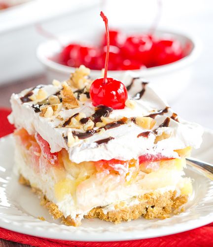 No-Bake Banana Split Cake Dessert