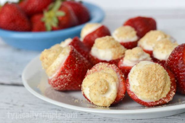 No Bake Strawberry Cheesecake Bites