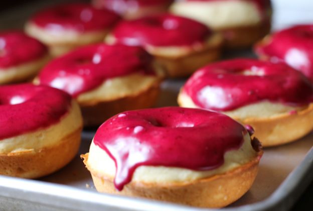 Baked nutmeg donuts with berry icing