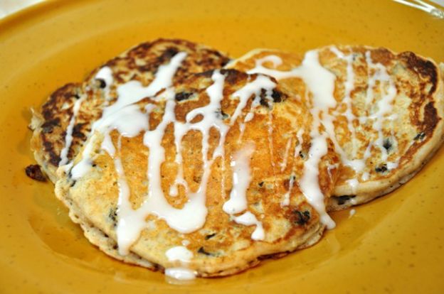 Oatmeal raisin pancakes