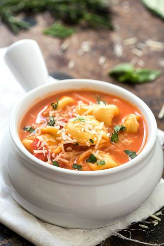 One-Pot Creamy Tomato Tortellini Soup