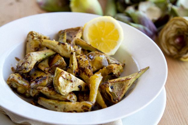 Pan-Fried Artichokes with Lemon, Garlic, and Anchovies