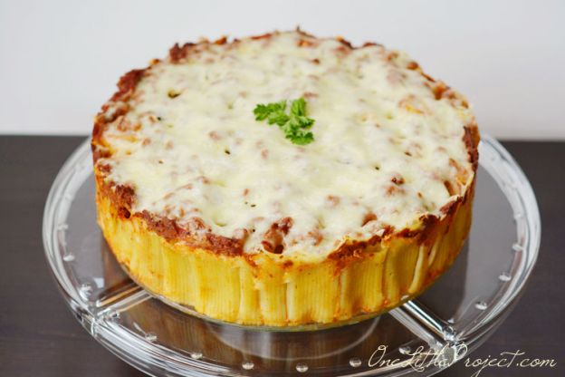 Three cheese Italian rigatoni pie