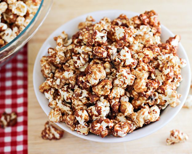 Peanut butter and jelly popcorn