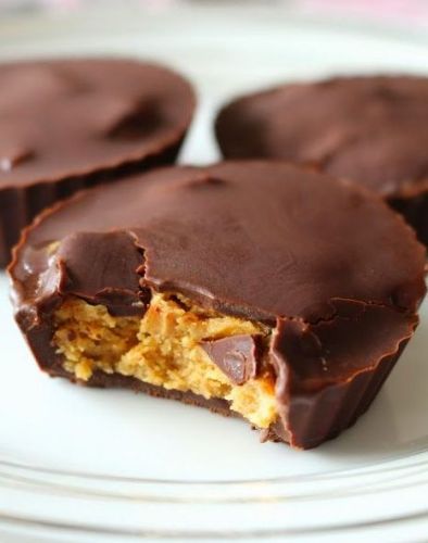 Chocolate peanut butter protein cups