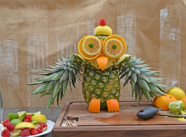 Pineapple Owl Centerpiece