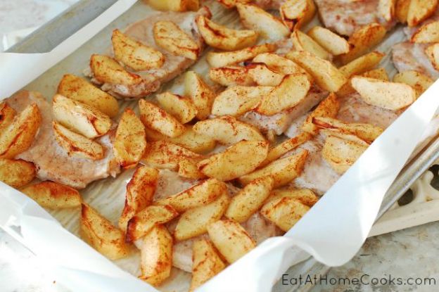 Pork Chops And Apples Sheet Pan Dinner