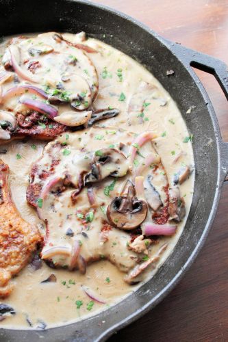 Pork Chops In Mushroom Gravy