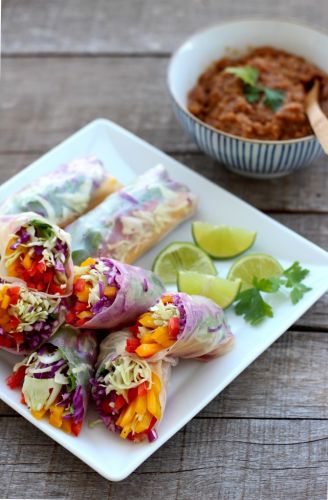 Rainbow vegetable rolls and spicy peanut sauce