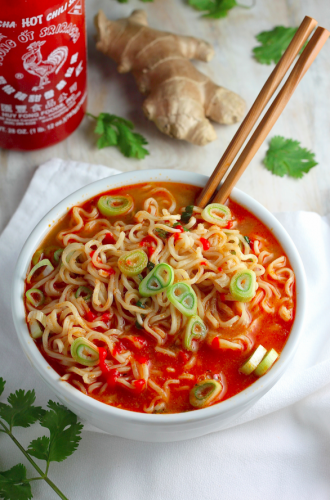 Sriracha ramen noodle soup