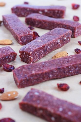 Raw Cranberry and Nut Energy Bars