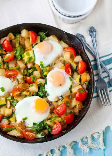 Red Potato, Bell Pepper, and Spinach Breakfast Hash