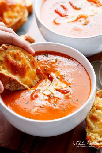 CREAMY ROASTED TOMATO BASIL SOUP