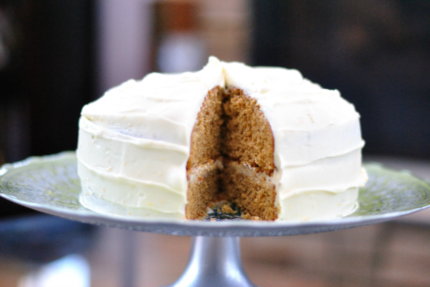 Almond coconut cake with rooibos honey scented cream