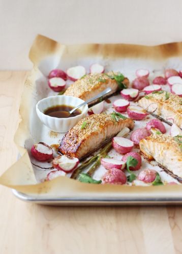 One-Pan Honey Sesame Salmon With Roasted Radishes