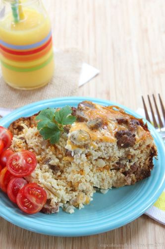 Cauliflower hashbrowns breakfast casserole