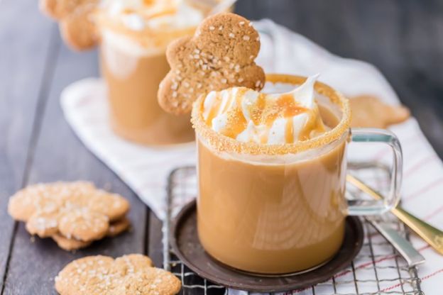 SLOW COOKER GINGERBREAD LATTE