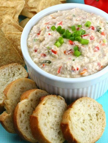 Slow Cooker Spicy Crab Dip