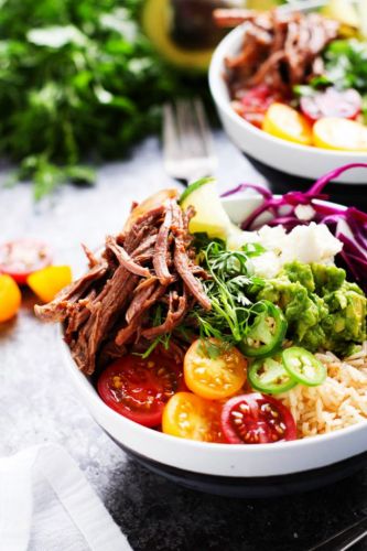 SLOW COOKER STEAK CARNITAS BOWLS