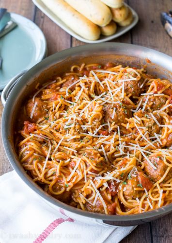 One Pot Spaghetti and Meatballs