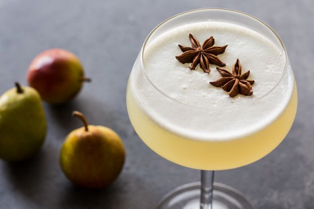 Spiced Pear Gin Fizz