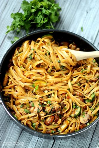 One Pot Spicy Thai Noodles