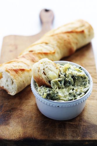 Slow Cooker Spinach Artichoke Dip