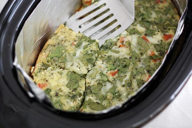 Cheesy pesto and spinach egg casserole