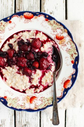 Make-Ahead Steel-Cut Oatmeal with Maple-Stewed Berries